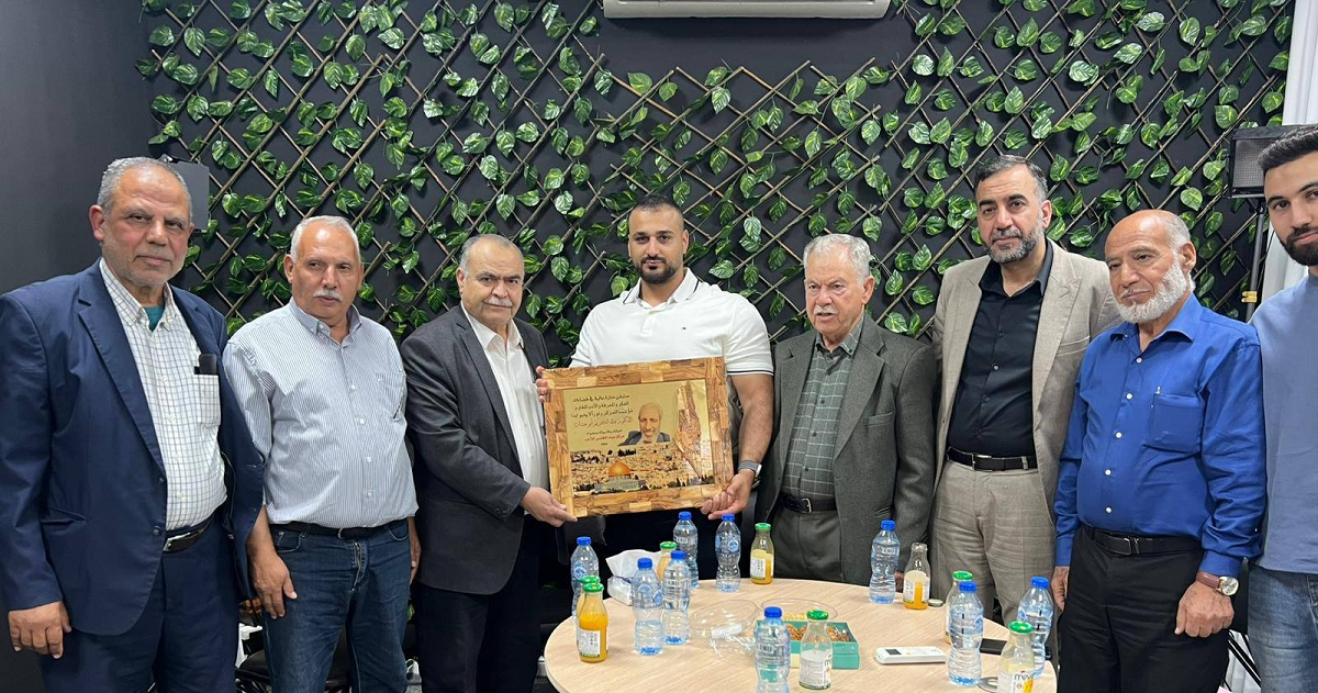 مركز بيت المقدس للأدب يؤَبِّن الدكتور عبد الكريم ابو خشان